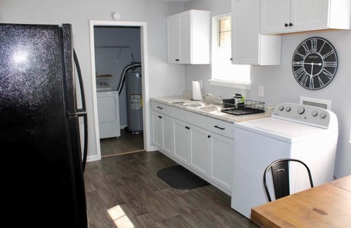 Lyons House | Oasis Place GA