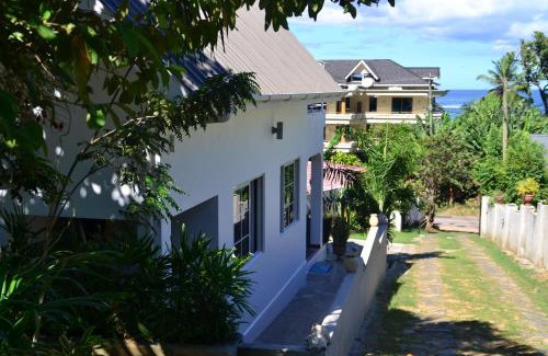 Pointe Au Sel Ski Chalet | Ocean Bird & Wanita's Self Catering