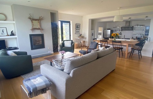 Ballyconneely House | Ocean Front Home with Spectacular Views Overlooking Mannin Bay