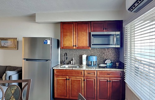 Lenox Park Condo | Ocean Jewel 363