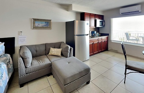 Lenox Park Condo | Ocean Jewel 363