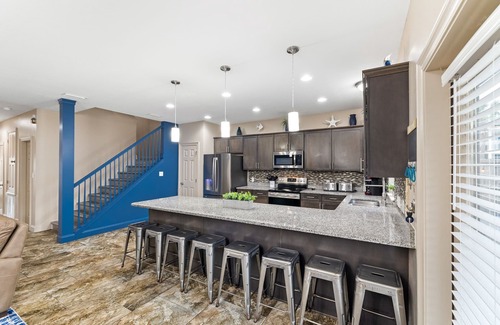 Crystal Beach House | Ocean Kiss'D | Private Pool | Golf Cart | 3 Min Walk to Beach