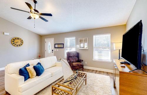 Pretty Bayou House | Ocean's Shimmer Sanctuary