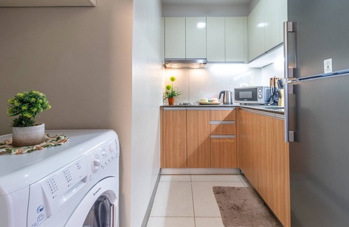 Lapu-Lapu Condo | Ocean Suites at One Manchester Place - Mactan Newtown