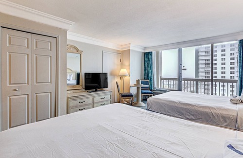 Ortona Park Hotel | Ocean-view studio with kitchenette, fast WiFi & gym