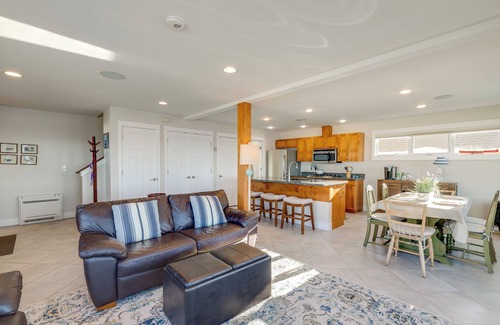 Birch Bay Cottage | Ocean Views & Beach Access at Cottage on Birch Bay