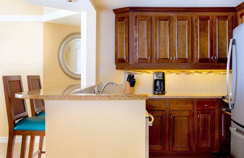 Palm Beach Resort | Oceanfront - 2 Bedroom - Marriott's Aruba Surf Club - Full Resort Access