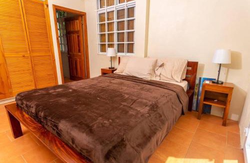 Calibishie Villa | Oceanfront 3-bedroom villa with spectacular view!