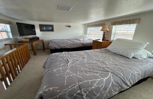 Smith River House | Oceanfront Cabin 9 With Jacuzzi & Awesome Views