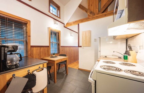 Ucluelet Cabin | Oceanfront Cabin with Breathtaking Views! ⎮ Sitka