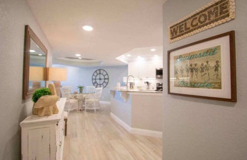 Sand Key Apartment | Oceanside Treasure by GoldenCoastRentals