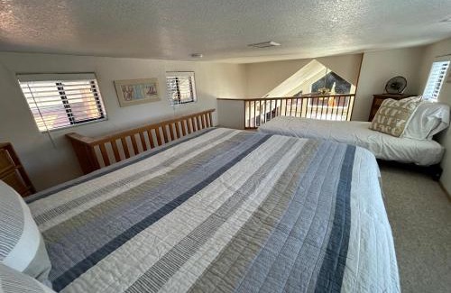 Smith River House | Oceanview Cabin 18 With Private Jacuzzi