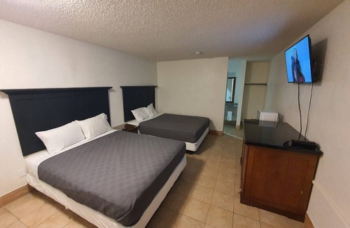 North Mountain Hotel | Ocotillo Apartments & Hotel