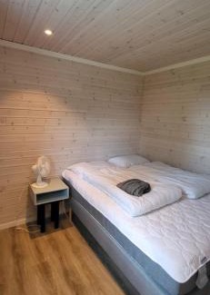 Trany House | Off-the-grid cabin on the island of Senja in northern Norway