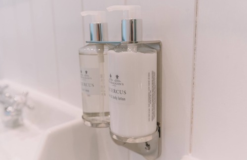 Bourton Hotel | Old Bank Rooms