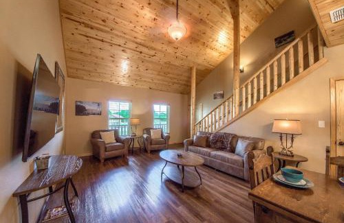 Gruene Apartment | Old Mills Resort OM A8