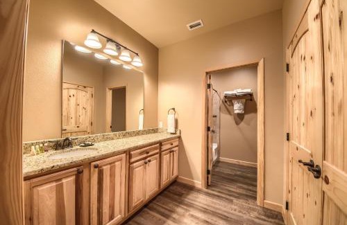 Gruene Apartment | Old Mills Resort OM A13