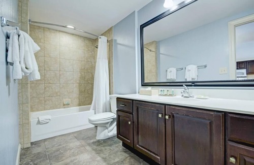 Old Town West Resort | Old Town Alexandria Vacation Resort!