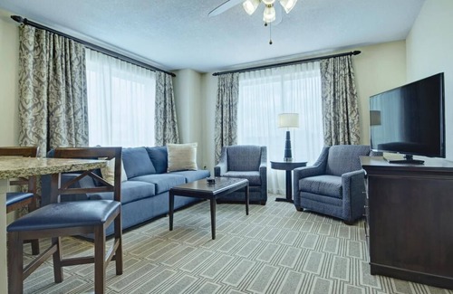 Old Town West Resort | Old Town Alexandria Vacation Resort!