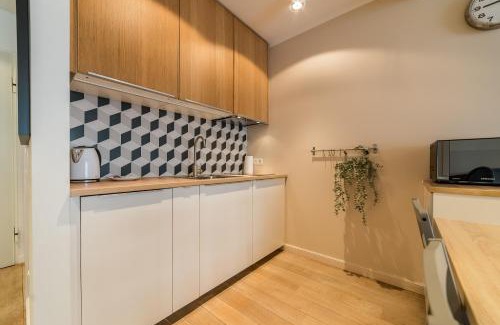 Poznan City Center Apartment | Old Town Comfort Studio by BookingHost