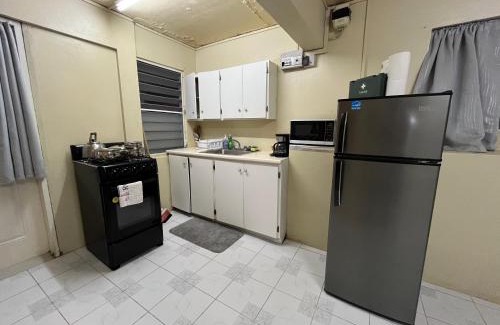 Old Towne Apartment | Old Town Studio with Separate Affiliated Pool House