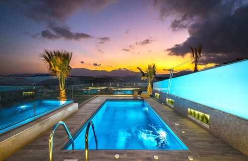 Athanatoi Apartment | Oleas Suite Sun & Private Pool