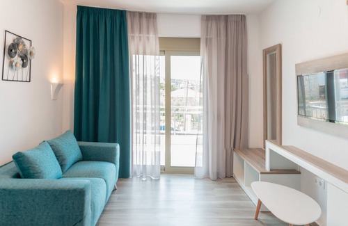 Nikita House | Oliva Suites