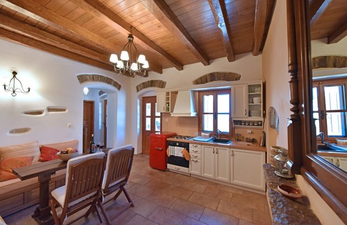 Raches House | Oliveland House - Traditional stone built cottage