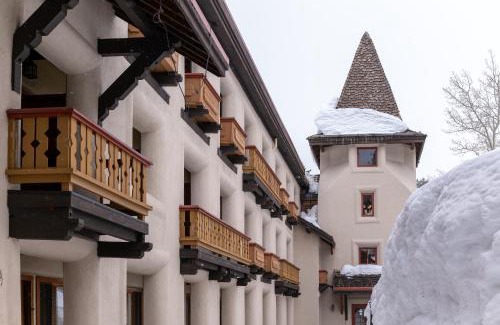 Olympic Valley Resort | Olympic Village Inn Olympic Valley