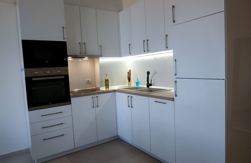 Vlore Apartment | On the Beach (literally) stylish AP with free P