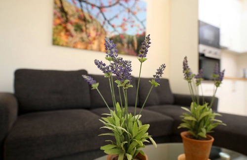Vlore Apartment | On the Beach (literally) stylish AP with free P