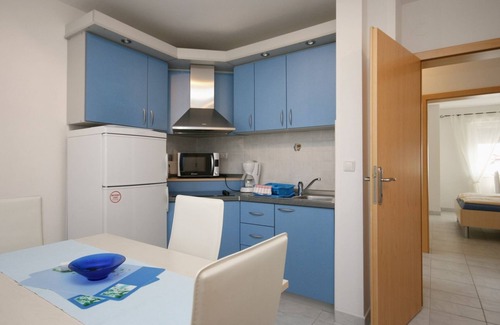 Pinezici Apartment | One bedroom apartment with terrace Pinezići, Krk (A-5464-d)