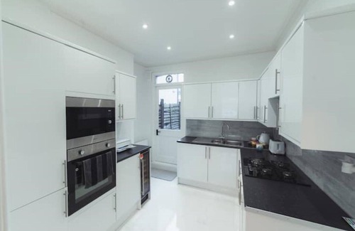 Harrow Apartment | One bedroom flat in Harrow.
