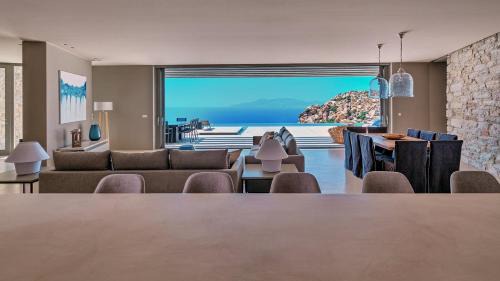 Milopotas Villa | One Br Private Honeymoon Peaceful Mylo Villa With Living room Close to Mylopotas Beach