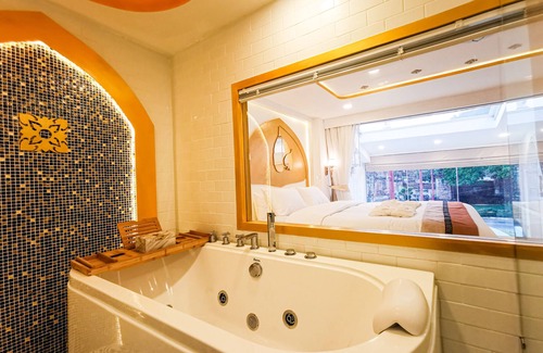 Ayutthaya Hotel | One Dhatu Ayutthaya Premium Homestay