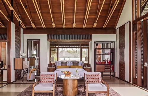 Reethi Rah Hotel | One&Only Reethi Rah, Water Villa King Pool!