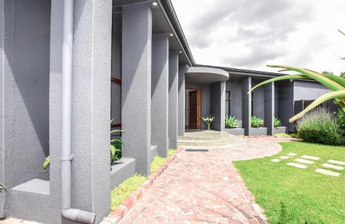 Eikenbosch House | OnQ Accommodation
