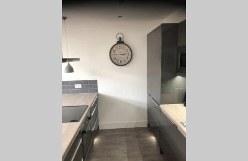 Cleethorpes House | Oole 2 bed & en-suites house with parking near beach