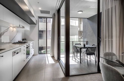 South Brisbane Hotel | Opera Apartments South Brisbane