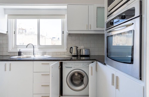 Larnaca City Centre Apartment | Oracle 2-Bedroom Apartment in Larnaca