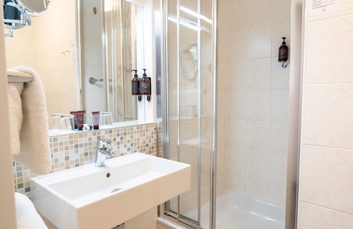 Brevnov Hotel | OREA Hotel Pyramida Praha