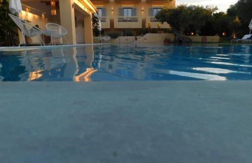 Neromilos Hotel | Orea Superior Rooms