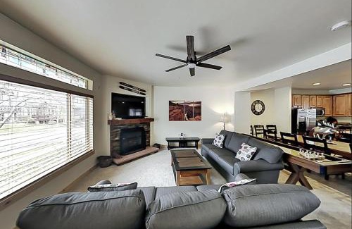 Bear Hollow Village House | Oslo Lane Ski Townhouse