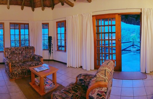 Fort Nottingham Cabin | Otters Den Self Catering Cottages