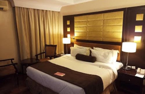 Ibadan Cabin | Owu Crown Hotel - Regular