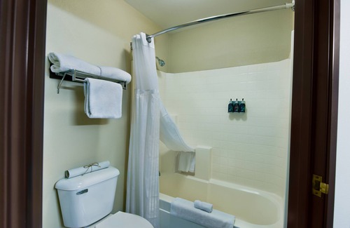 Hermiston Hotel | Oxford Suites Hermiston