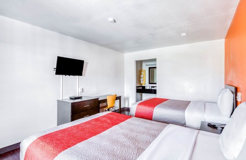 Broadmoor Hotel | OYO Hotel Baton Rouge East I-12 Louisiana