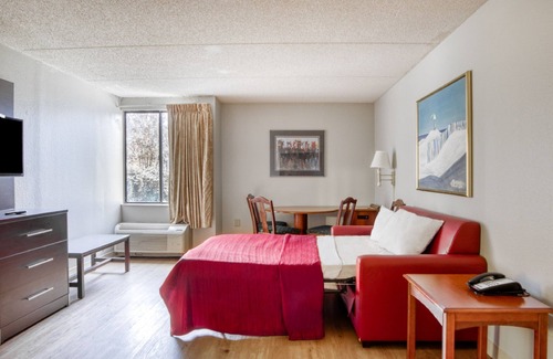 Burlington Hotel | OYO Hotel Burlington South