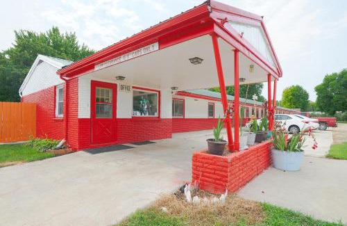Lamberton Hotel | OYO Hotel Lamberton Hwy 14