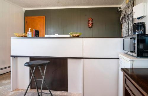 Lamberton Hotel | OYO Hotel Lamberton Hwy 14